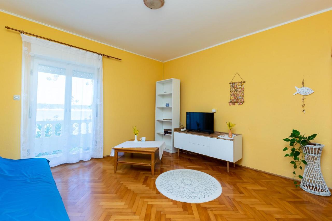 Apartments Biserka Barbat na Rabu Buitenkant foto